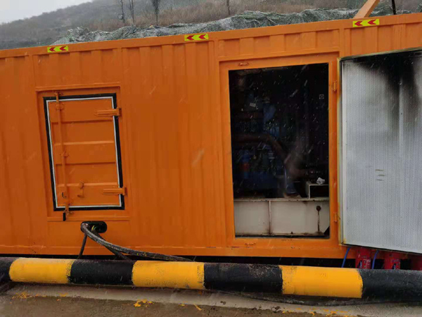 平川发电车出租-应急柴油发电机组选什么样的比较好？