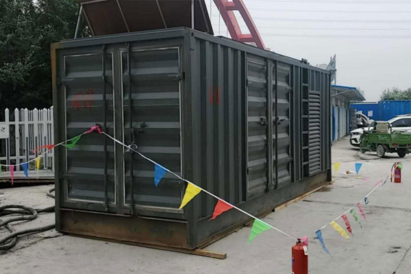 平川发电机租赁空气滤清器多久更换一次？