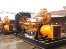 平川发电机组的频率规格是如何确定的？