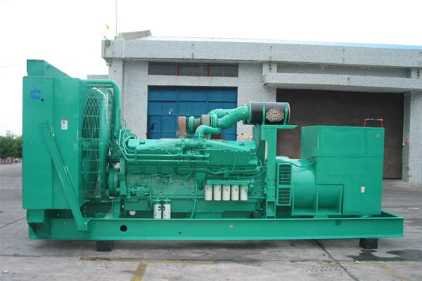 平川工厂发电机应急发电时如何更准确地检查发电机状态？