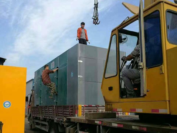 平川更换水冷式机油散热器密封件的操作流程是怎样的？